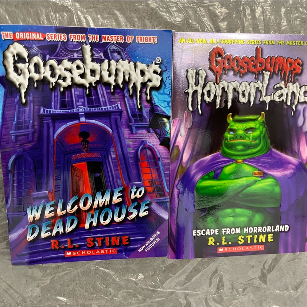 Goosebumps paperback books - Welcome to Dead House & Escape From Horrorland